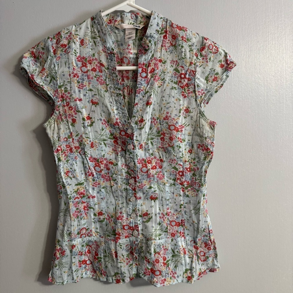 H&M Sheer Basic Floral Shirt Size XS